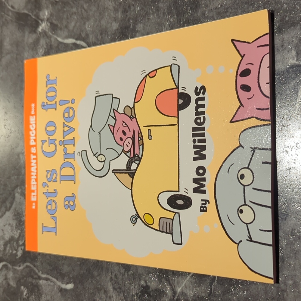 ⭐️ 5/ $25 Let's go for.a drive ab Elephant and Piggie Book